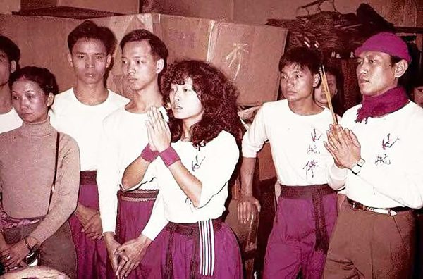 stage musical 80s 1982 whitesnake actor chiu 02