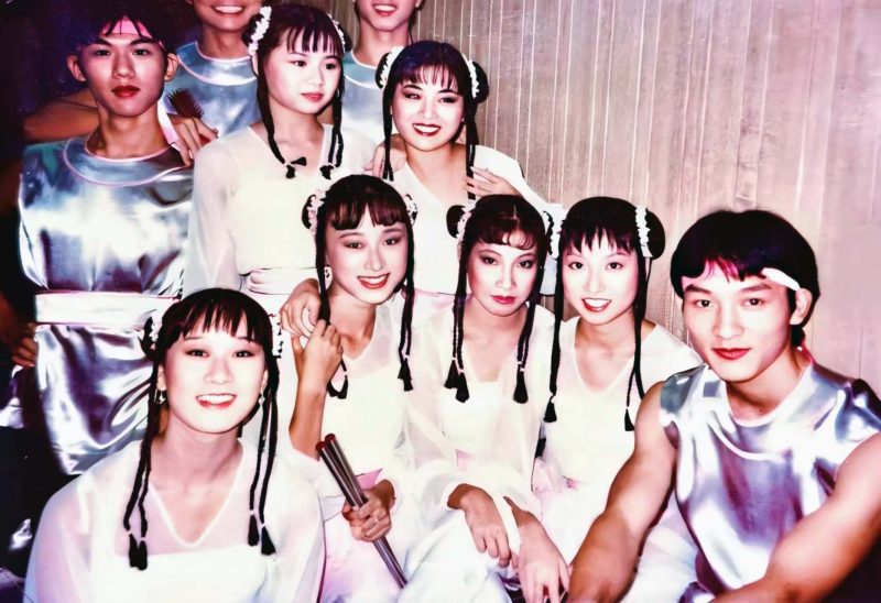 stage musical 80s 1982 whitesnake actor huang 13