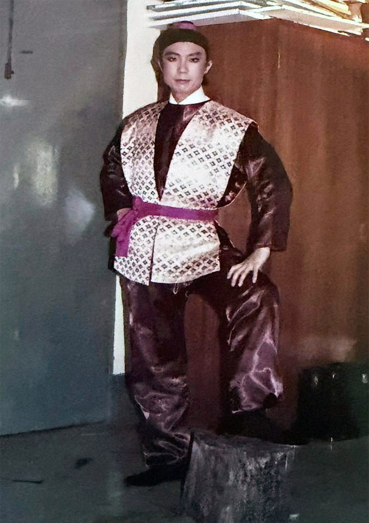 stage musical 80s 1984 laungai actor ko 10