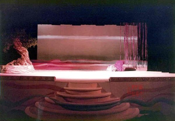 stage musical 80s 1984 laungai stagedesign 05